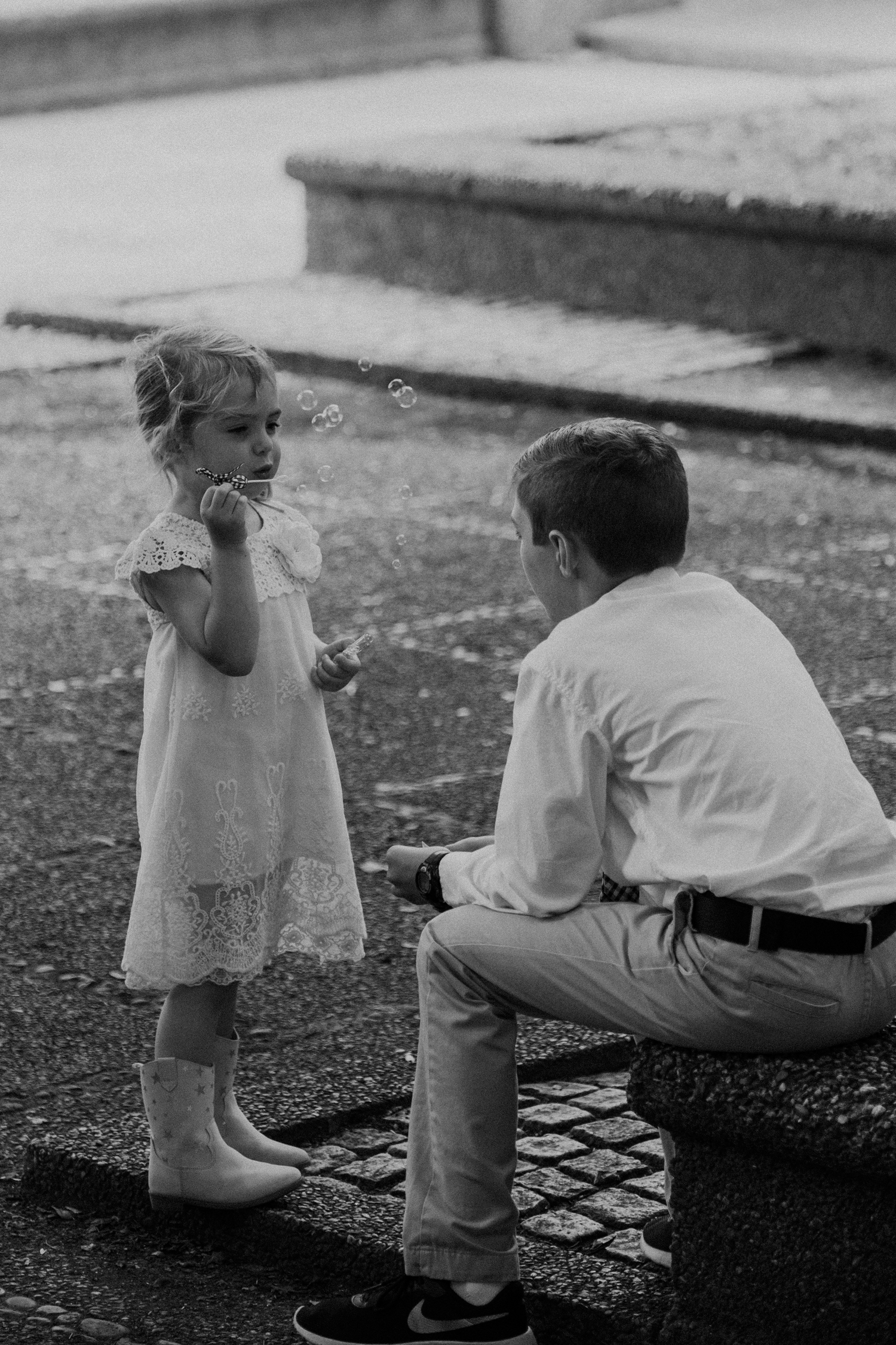 kids blowing bubbles at meridian hill park dc wedding