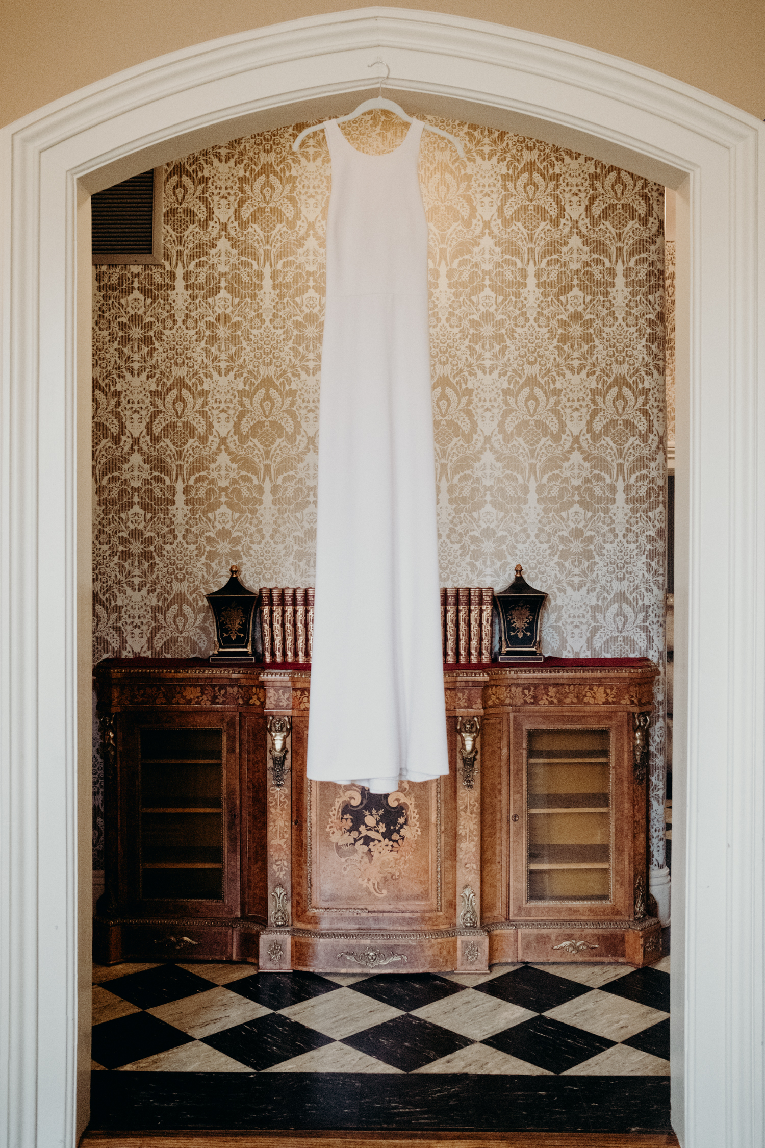 tudor place washington dc wedding dress detail photo