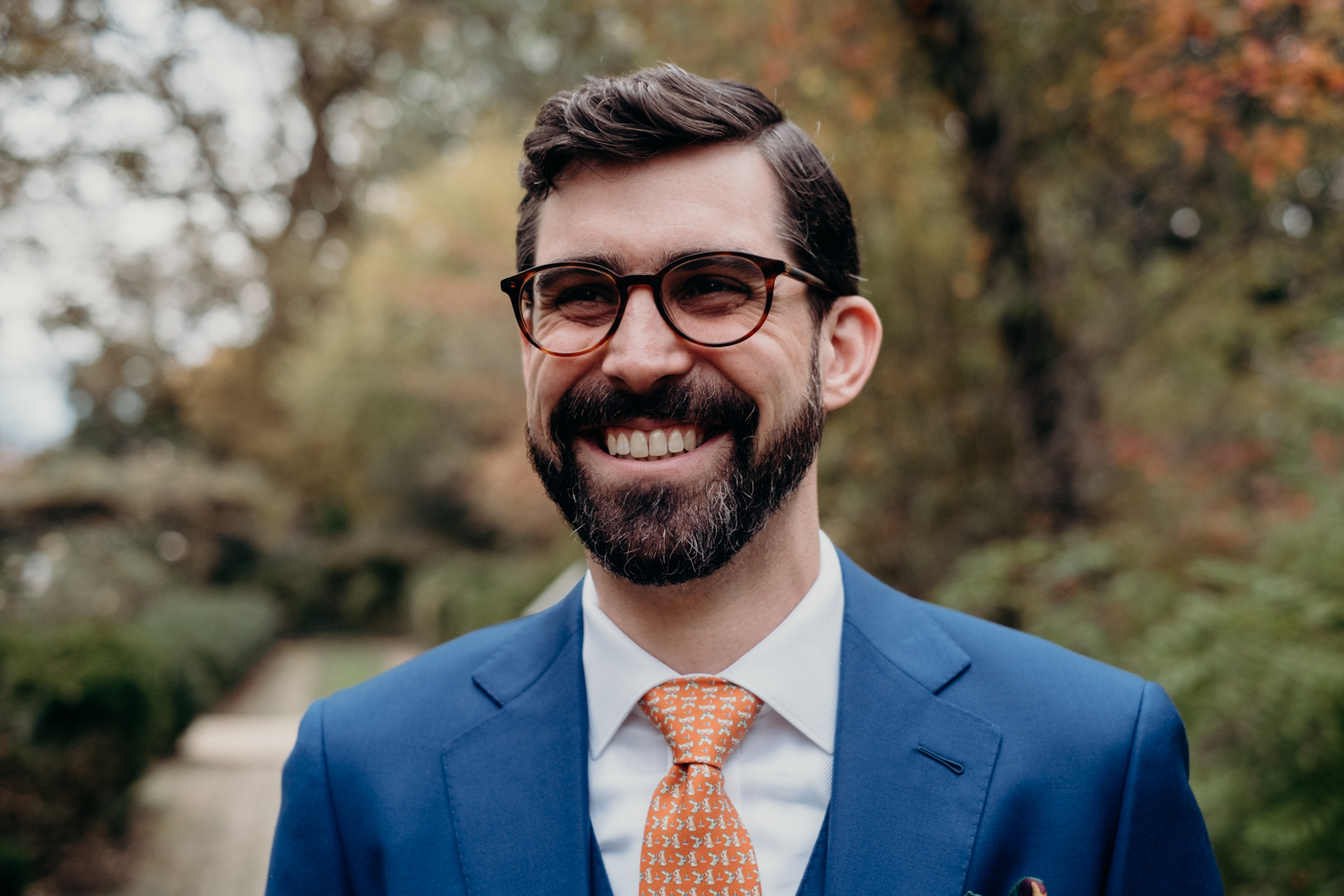 groom waits to see his bride during first look