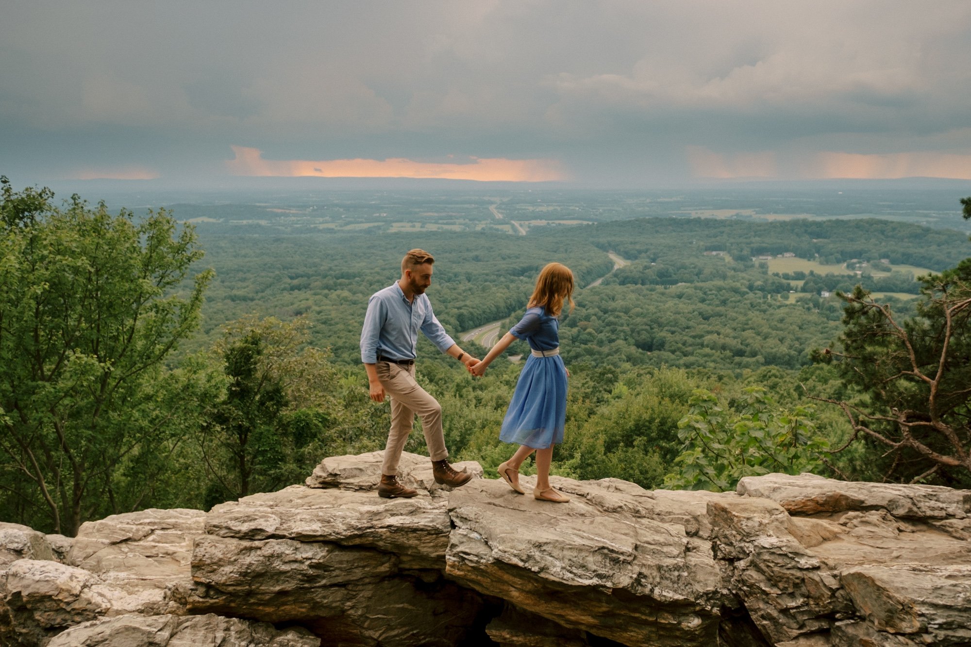 bears den engagement session mountain overlook