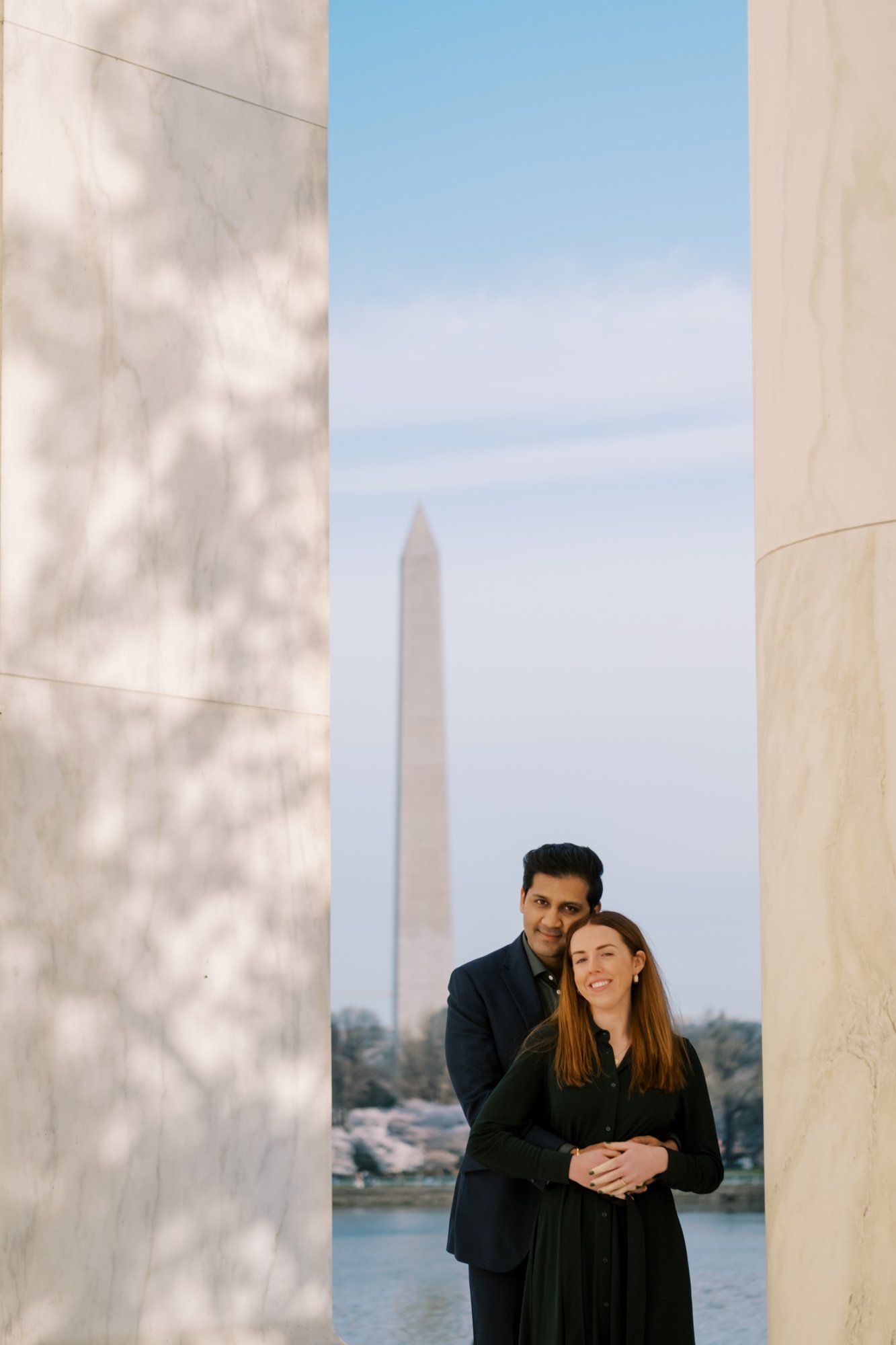 jefferson memorial engagement photos-3.jpg